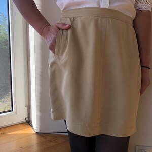 Vintage 90s tan brown mini skirt. Womens outfit M size.