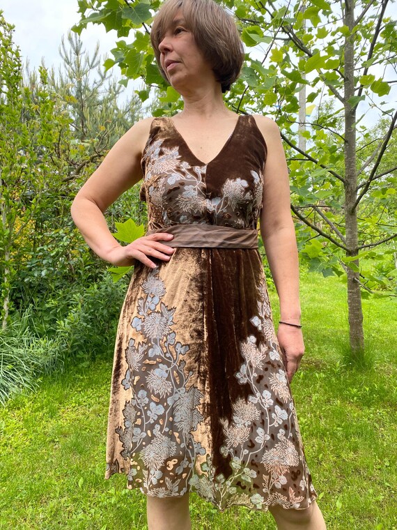 Y2K Sleeveless Party Dress in Brown and Blue V-neck