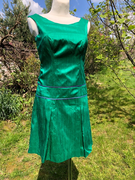 Vintage 70s does 20s mini dress. Emerald green wo… - image 9