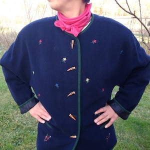 Vintage 80s Trachten blazer. Dark blue Austrian traditional warm jacket.