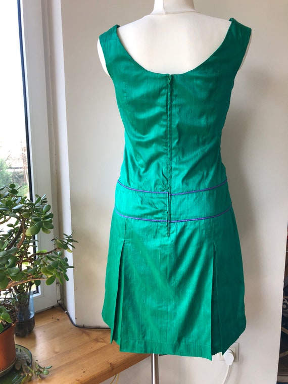 Vintage 70s does 20s mini dress. Emerald green wo… - image 2