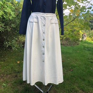 Vintage button down linen skirt. Beige midi skirt. M/L size
