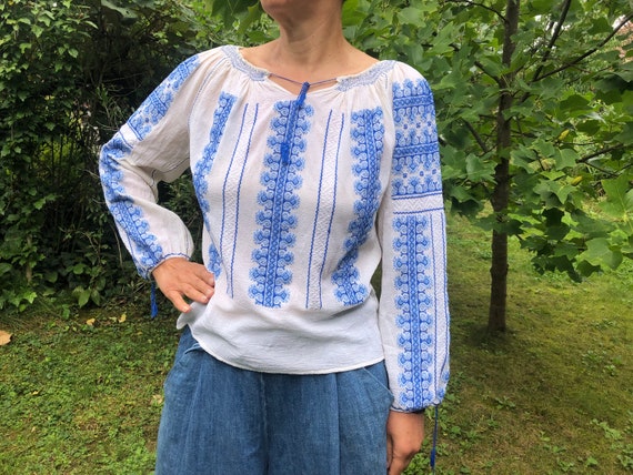 Vintage 40s Romanian, Hungarian, peasant blouse. … - image 1