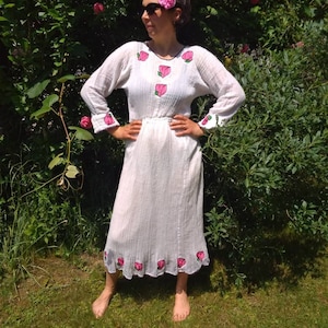 Vintage 70s India gauze dress. Long sleeve white gauze dress with hand embroidered roses. S/M size