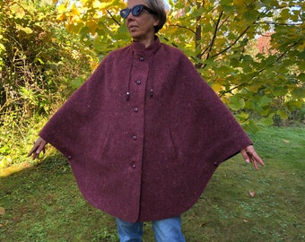 Vintage wine red wool cape coat. 80s cape. M size.