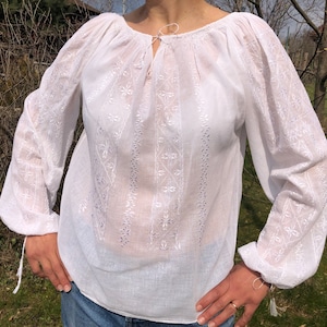 Vintage 60s Romanian, Hungarian, peasant blouse. Cotton gauze white on white hand embroidered long sleeve blouse.