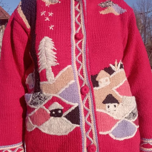 Vintage 80-90ss red wool hand knitted hooded cardigan shops decorated with embroidery. M size.