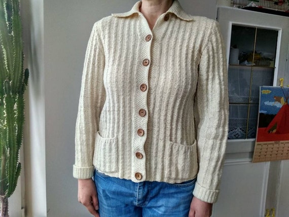 Vintage 40s, 50s hand knitted ivory wool cardigan… - image 5