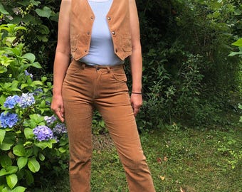 Vintage 70s corduroy pants and vest set. S size camel brown corduroy pants and vest.