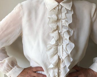 Vintage silk ivory blouse with jabot. M size.
