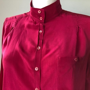 Vintage 80s burgundy red silk blouse. Stand up collar puff sleeve blouse. M/L size