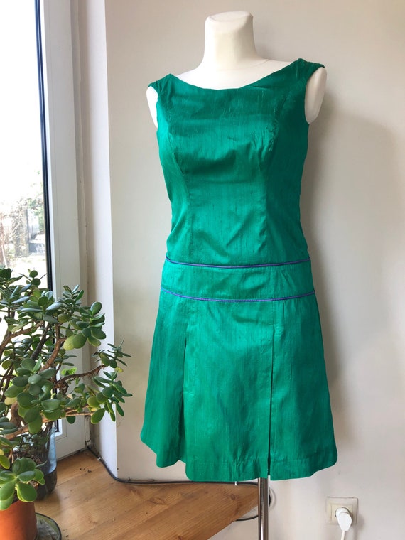 Vintage 70s does 20s mini dress. Emerald green wo… - image 1