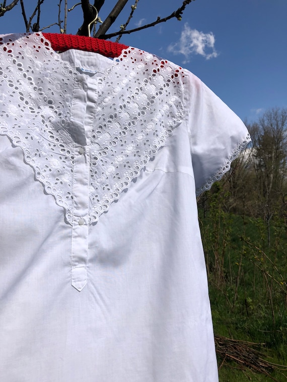 Vintage 70s,80s white cotton nightgown with eyele… - image 1