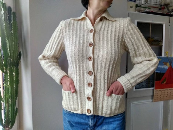 Vintage 40s, 50s hand knitted ivory wool cardigan… - image 1