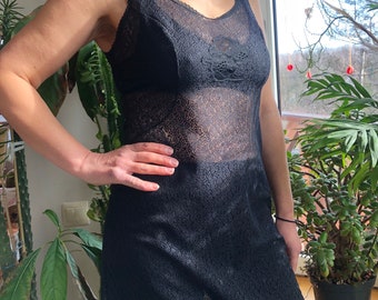 Vintage jaren '70 zwarte pure kanten lingerie. M-maat.