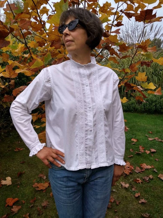 French antique womans white cotton blouse with han