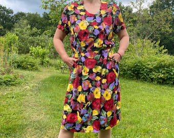 Vintage 80-90ss colourful Floral Print Summer Dress. M size women’s vintage Dress