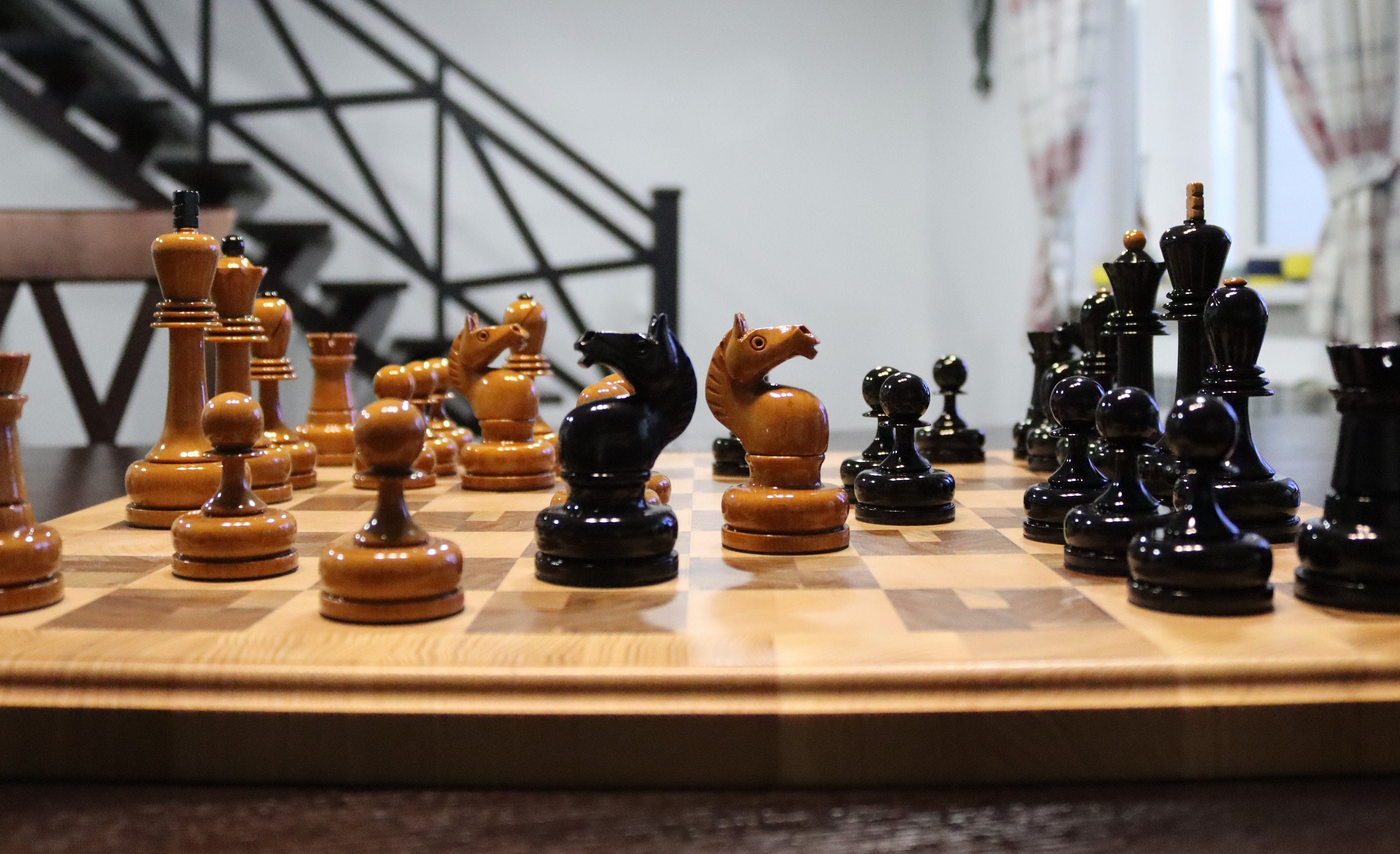 Ukrainian Chess Grandmasters caught in a warzone