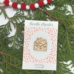 Porta agujas con carta a Papá Noel, porta agujas con carta a Papá Noel, imán festivo de madera para agujas, regalo festivo para amigos astutos, idea de regalo de costura.
