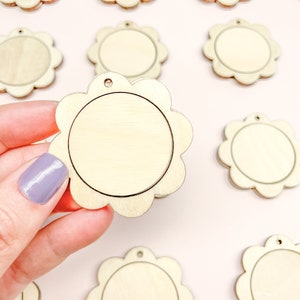 Mini Wood Embroidery Hoop, Flower Shape Wood Frame, Handmade Hoop for Jewelry, Laser Cut Embroidery Hoop for Pendant or Necklace, Mini Hoop.