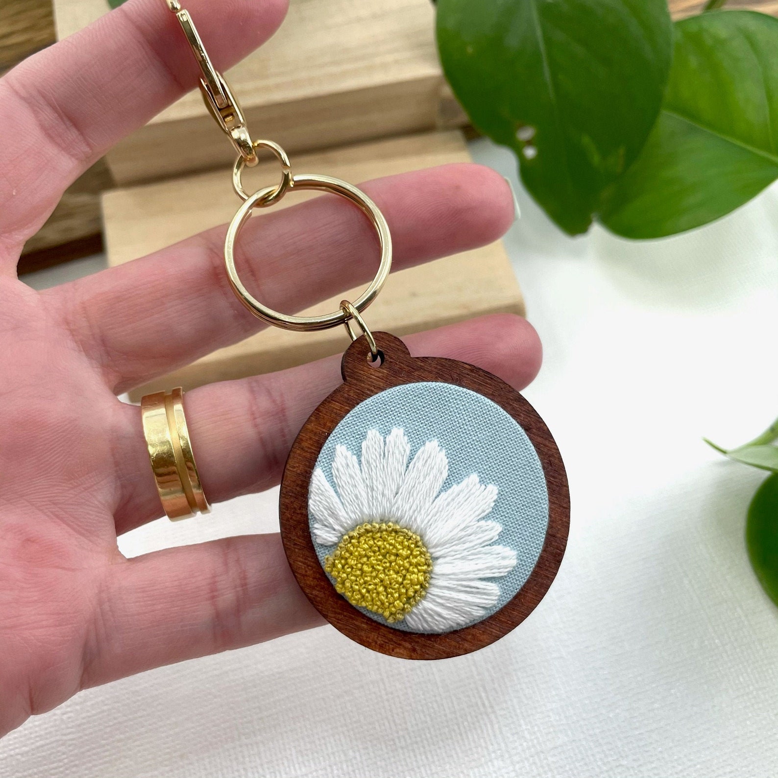 Daisy Embroidery Keychain Hand Embroidered Keychain Handmade Etsy