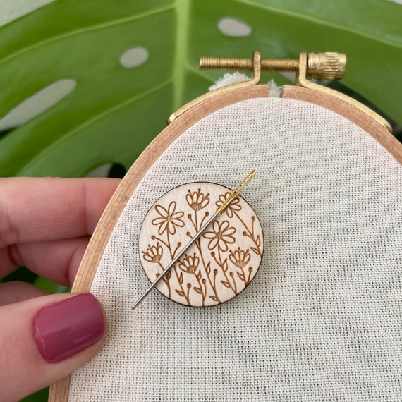 Florals 1 Wooden Needle Minder, Lightweight Needle Nanny, Wooden Embroidery  Accessory, Functional Magnet, Botanical Needle Minder. 
