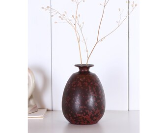 Handgetöpferte Vintage Vase, rot, braun, gesprenkelt, rund, japanisch, Keramik, Ton, Blumenvase, Design
