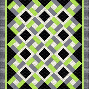 K&ouml;nnte beinhalten: Geometrischer Quilt mit sich wiederholendem Rautenmuster. Das Design zeigt schwarze, graue, wei&szlig;e und lindgr&uuml;ne Bl&ouml;cke. Der Quilt hat einen grauen Rand mit einem lindgr&uuml;nen Innenrand.