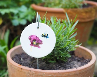 Ceramic pendant/flower bed marker, country house style, handmade, "Poppy and bumblebee", door wreath, window decoration, gift