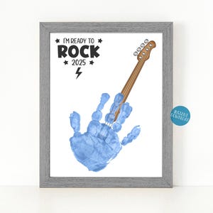 Nieuwjaar 2025 handafdruk kunstproject voor kinderen, klaar om te rocken gitaar handafdruk ambacht, DIY Kid Craft Kit, peuter aandenken afdrukbare kaart