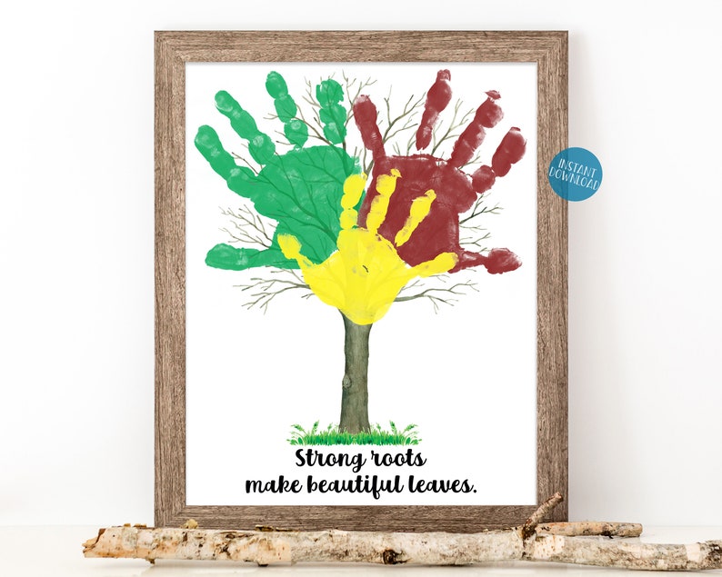Väggkonst med handavtryck från familjen, present till pappa, present till mamma, handavtrycksträd, present från barn, handavtryckskonst, present till morförälder, minnespresent bild 1