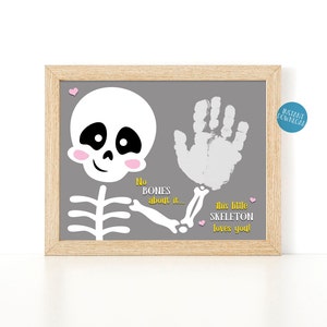 Halloween handafdruk kunst, dit kleine skelet is dol op, baby handafdruk aandenken geheugen, Halloween afdrukbaar, DIY Kids Craft Kit, Halloween-kaart