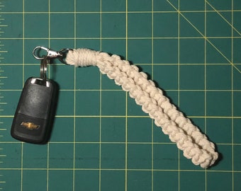 Macrame lanyard wristlet