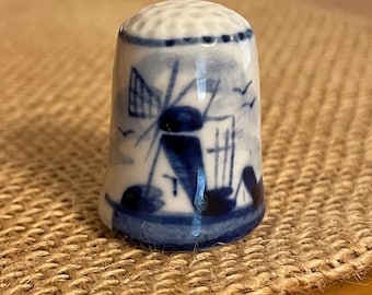 Windmill Thimble Vintage Souvenir Collectible Blue Onion & Windmill Farm Ceramic Thimble
