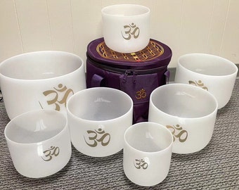 432HZ Perfect Pitch Polished Smooth Surface  6-12 Inch Crystal singing bowls set, 7 Chakra come with 7 soft bag and two crytstal mallet