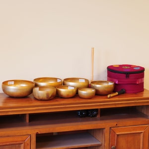Seven chakra Tibetan singing bowls set, perfect pitch Nepal  Meditaion bowl, Bodhi Bowl, Chakra Bowl with soft case, carrying bag and mallet