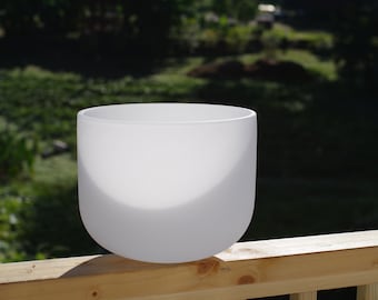 Chakra 7 inch Crystal Singing Bowl Meditation Bowls with a mallet & rubber ring, Resonant Healing Sound all handmade and custom notes