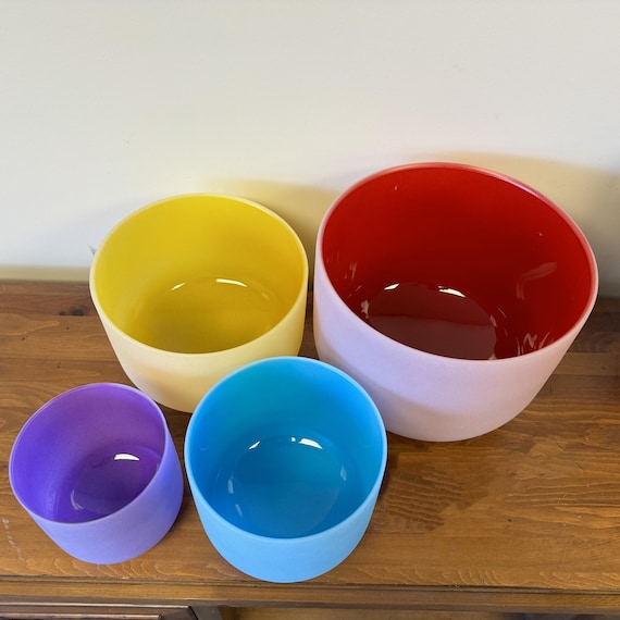 クリスタルシンギングボウル チャクラ 　ケース付き Amazon.co.jp: クリスタルシンギングボウル ヒーリングサウンドボウル