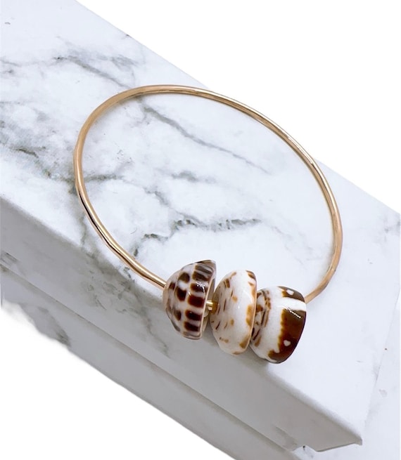 14kt Gold Fill Hawaiian Puka shell Bangle 14 gauge