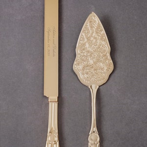 Engraved Gold Traditional Server Set, Personalized Gold Cake Knife Set, Elegant Serving Set, Wedding Serving Set image 1