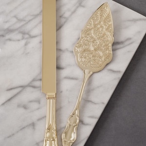 Engraved Gold Traditional Server Set, Personalized Gold Cake Knife Set, Elegant Serving Set, Wedding Serving Set image 2