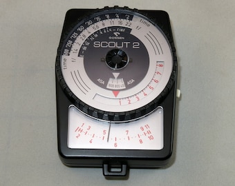 Gossen Scout 2, vintage light meter. Damaged diffuser.