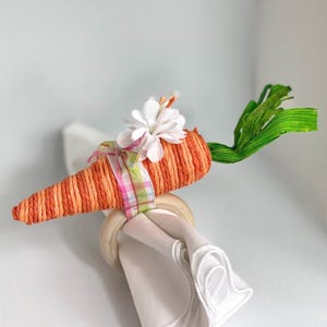 Napkin Rings//Easter Napkin Rings - Set Of 4// Carrot and Flowers -Set of 4//Easter Decor//Easter Table Decor//