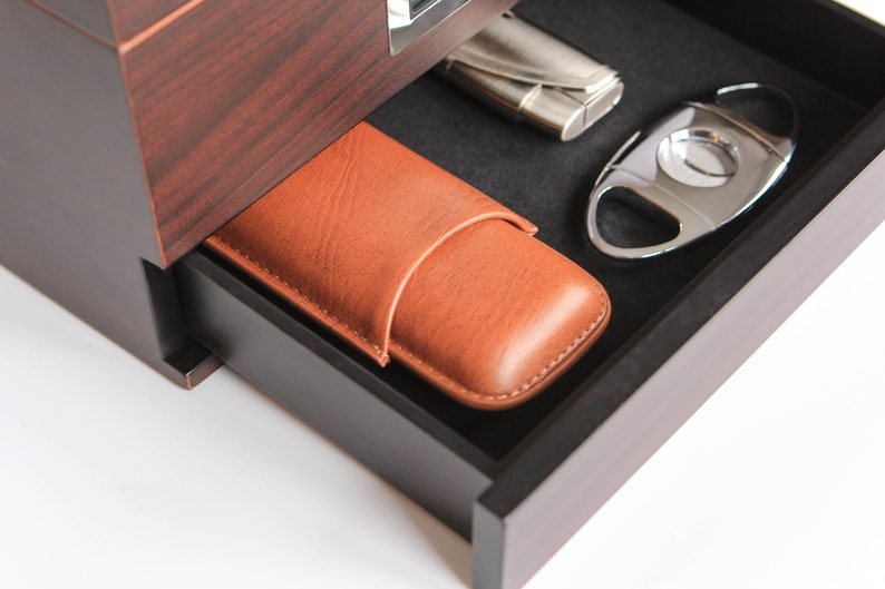 Two Cigar Travel Vegan Leather Case in Chestnut Brown by Case Elegance image 8