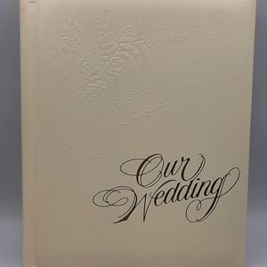 Libro de recuerdos de boda Carlton Cards Cream, vintage, nuevo en caja, EE. UU.