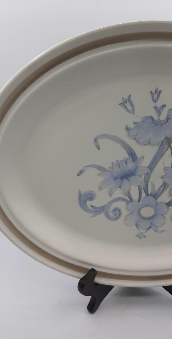 英国製 ロイヤルドルトン  ラウンドオーバルサービングプラター ロイヤルドルトン オーバルサービングプラッター 13 1/4インチ