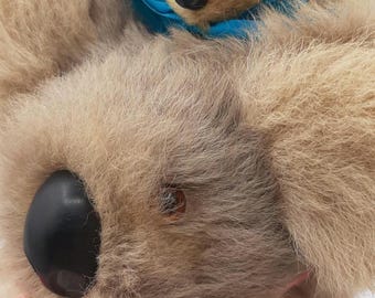ハンドメイドのヴィンテージコアラと赤ちゃんの本物のカンガルーの毛皮