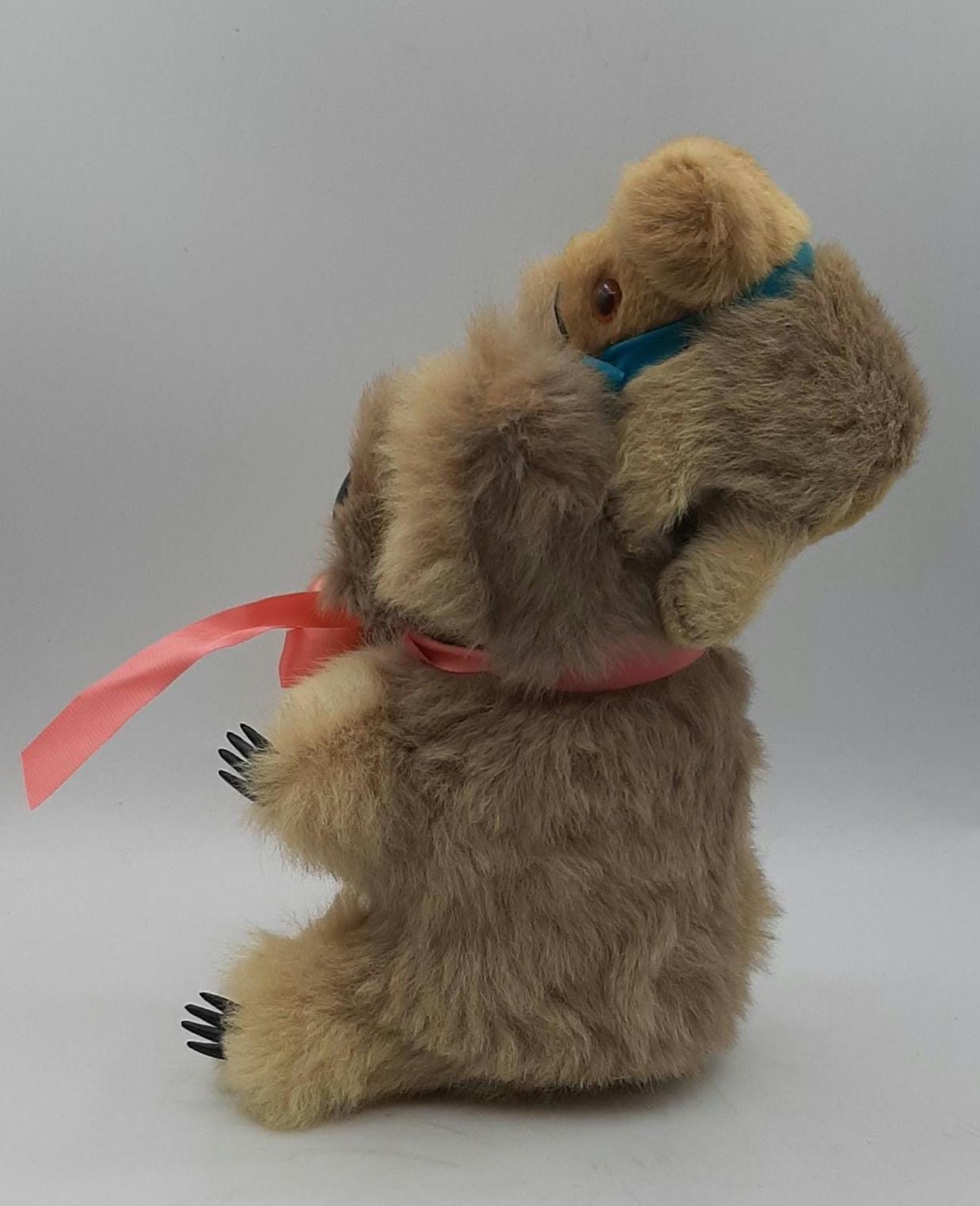 ハンドメイドのヴィンテージコアラと赤ちゃんの本物のカンガルーの毛皮