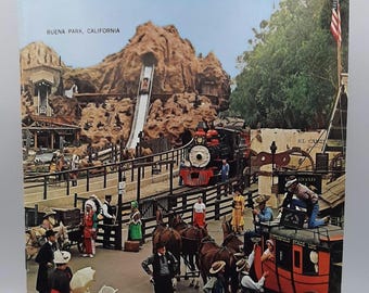 Knott's Berry Farm Vintage 70'S Souvenir Edition Amusement Park Booklet
