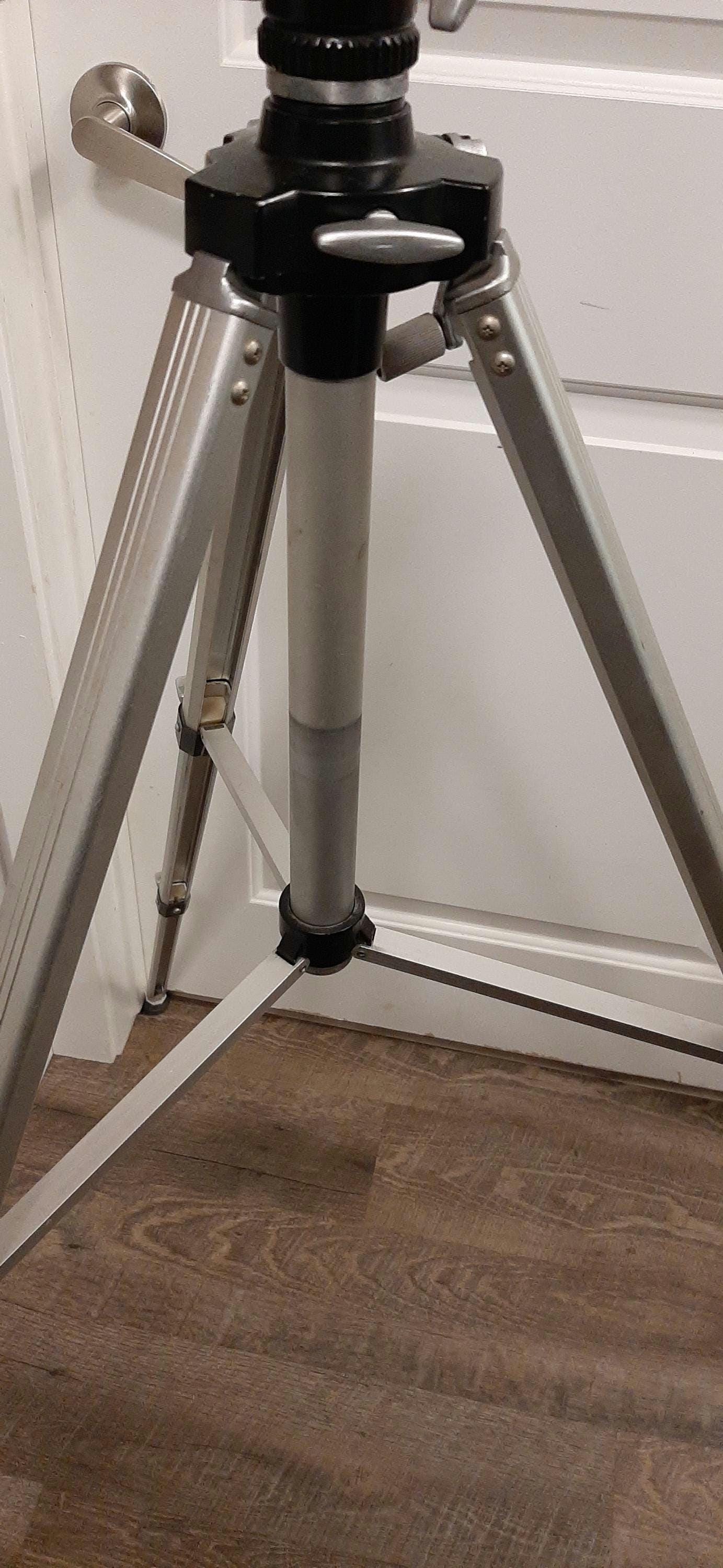 Vintage Heavy Duty Metal Aluminum Tripod Cherry Dash 3D Made